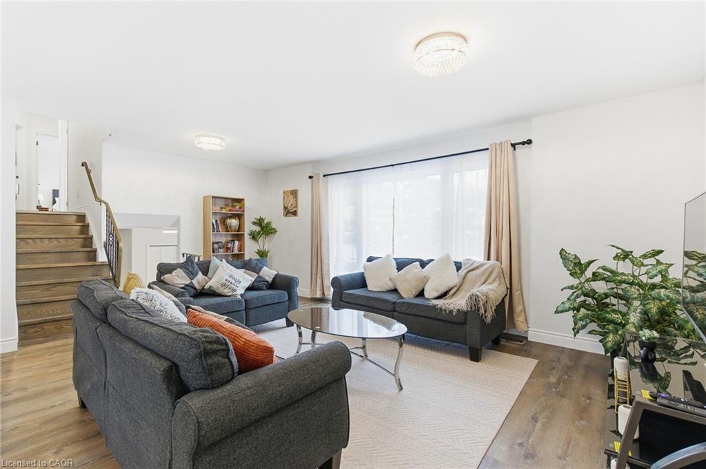 Main-590 Canewood Crescent, Waterloo, ON, N2L 5P5