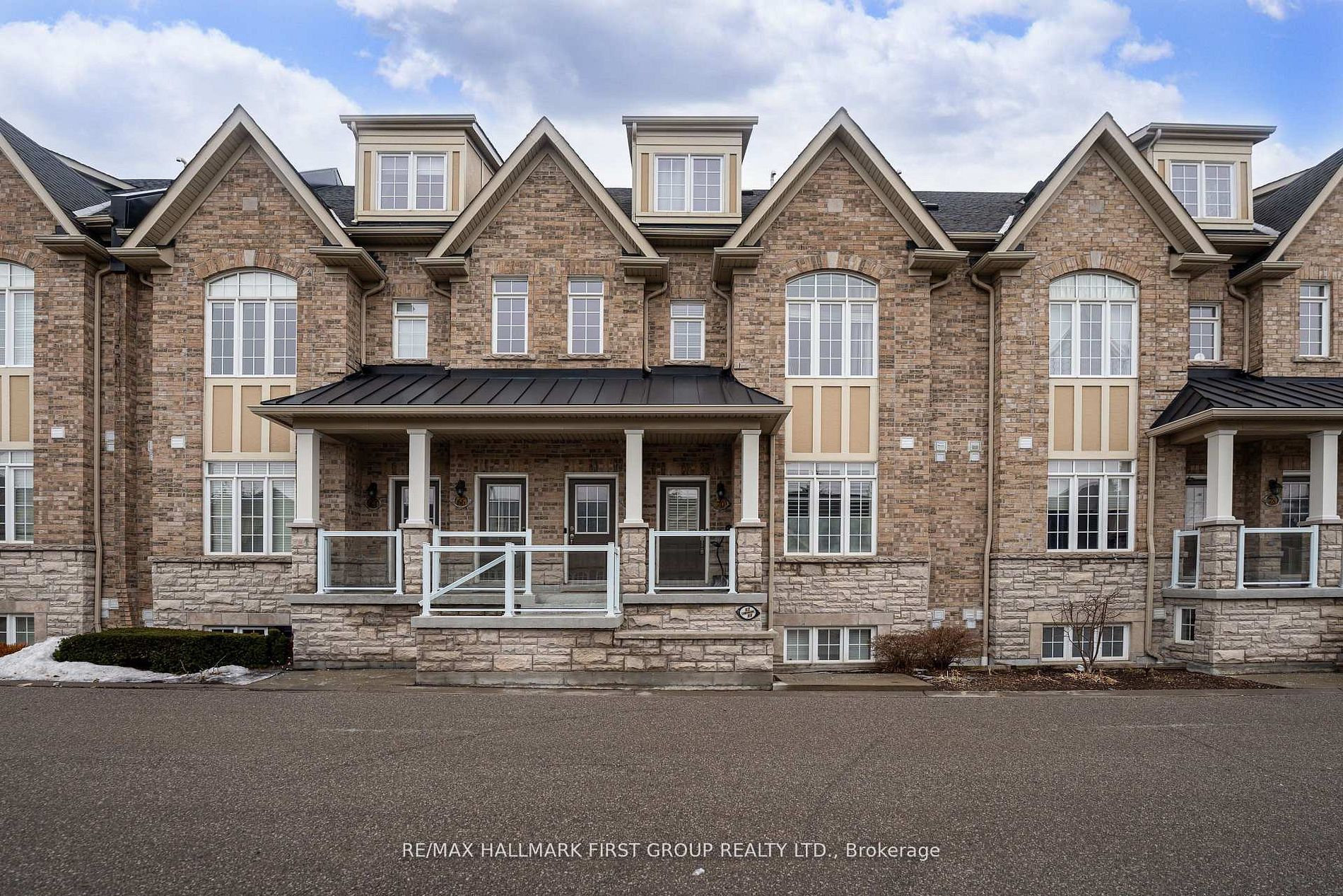 70 Lovegrove Lane, Ajax, ON, L1S 0E7