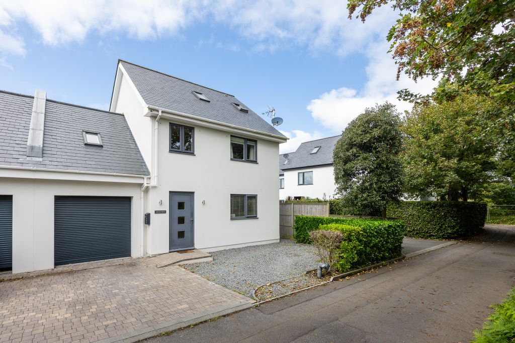 Additional image 2 of 4 bed semi-detached house for saleVictoria Avenue, St. Sampson, Guernsey GY2