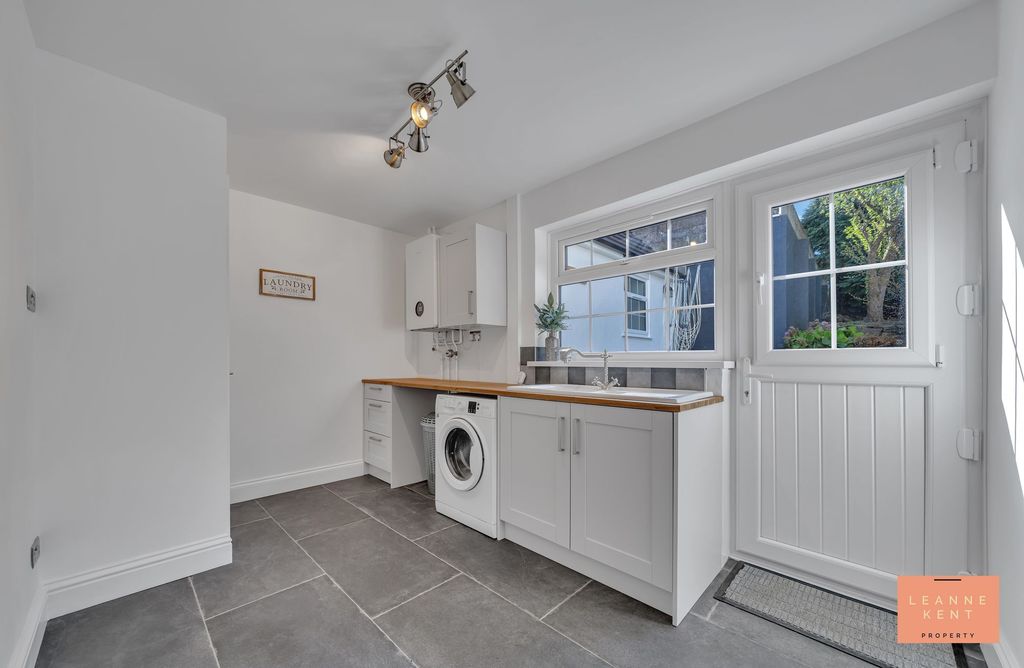 Additional image 20 of 6 bed detached house for saleWatford Road, Caerphilly CF83