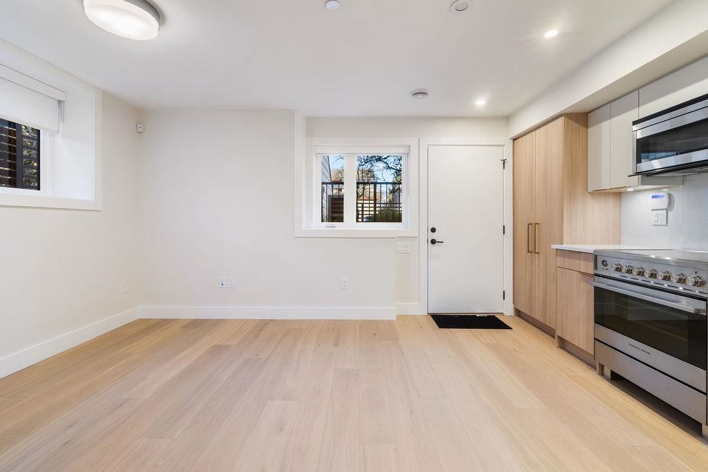 Additional image 4 of 1-1933 Templeton Drive, Vancouver, BC, V5N 4V9