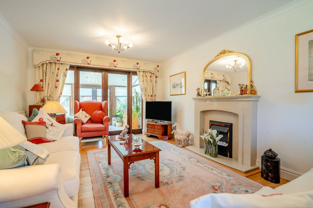Additional image 3 of 5 bed detached house for saleCenturions Court, Caerwent, Caldicot, Monmouthshire NP26