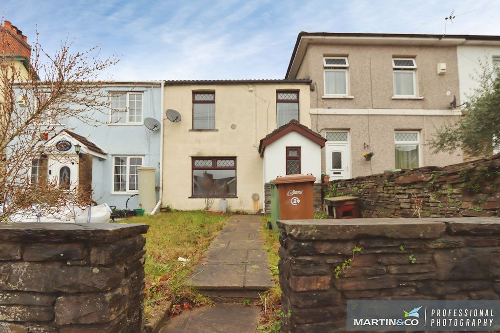 2 bed terraced house for saleCommercial Road, Machen CF83