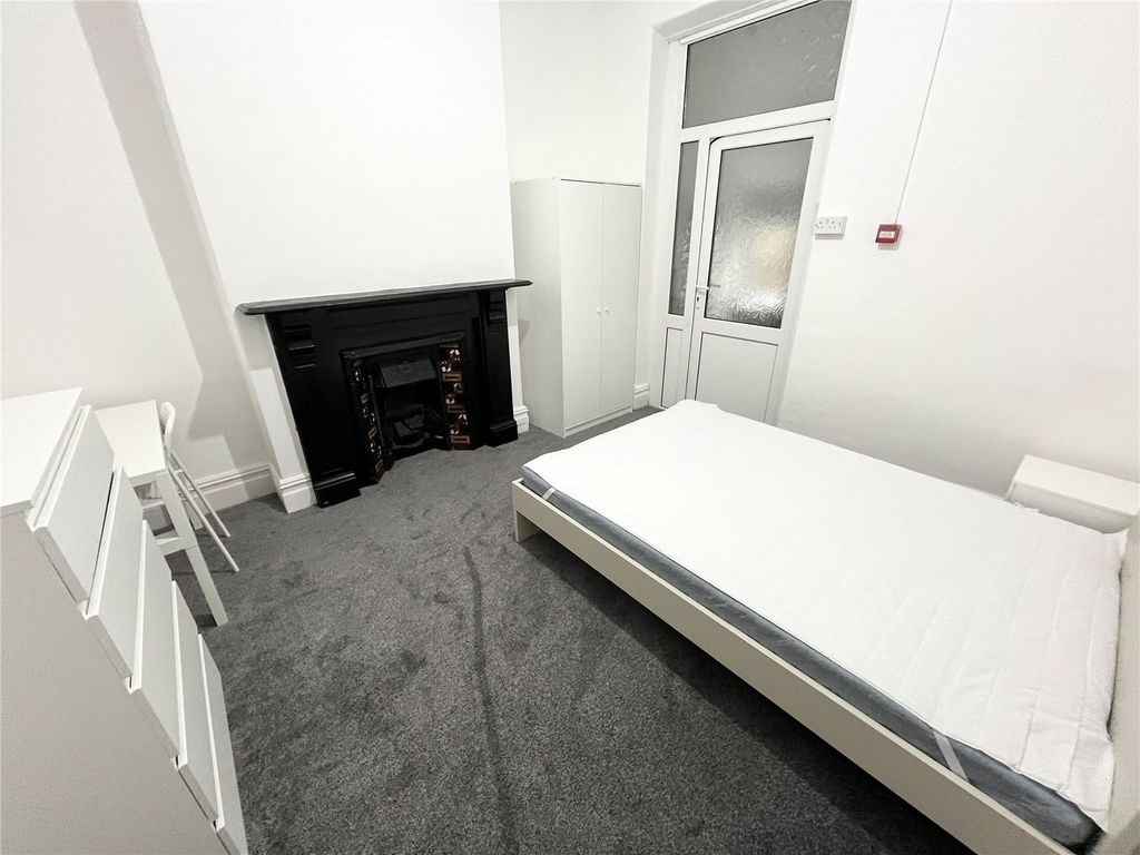 Additional image 5 of 6 bed terraced house for saleClaude Road, Caerdydd, Claude Road, Cardiff CF24