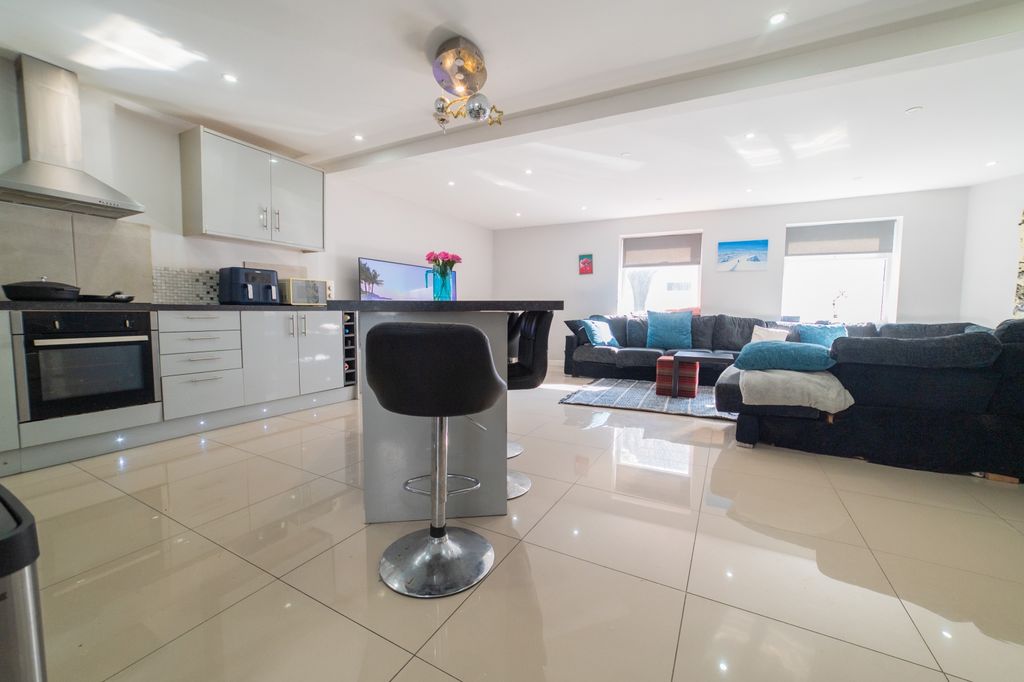 Additional image 2 of 3 bed end terrace house for salePearl Street, Splott CF24