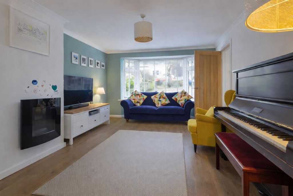 Additional image 4 of 3 bed semi-detached house for saleHuron Crescent, Lakeside, Cardiff CF23
