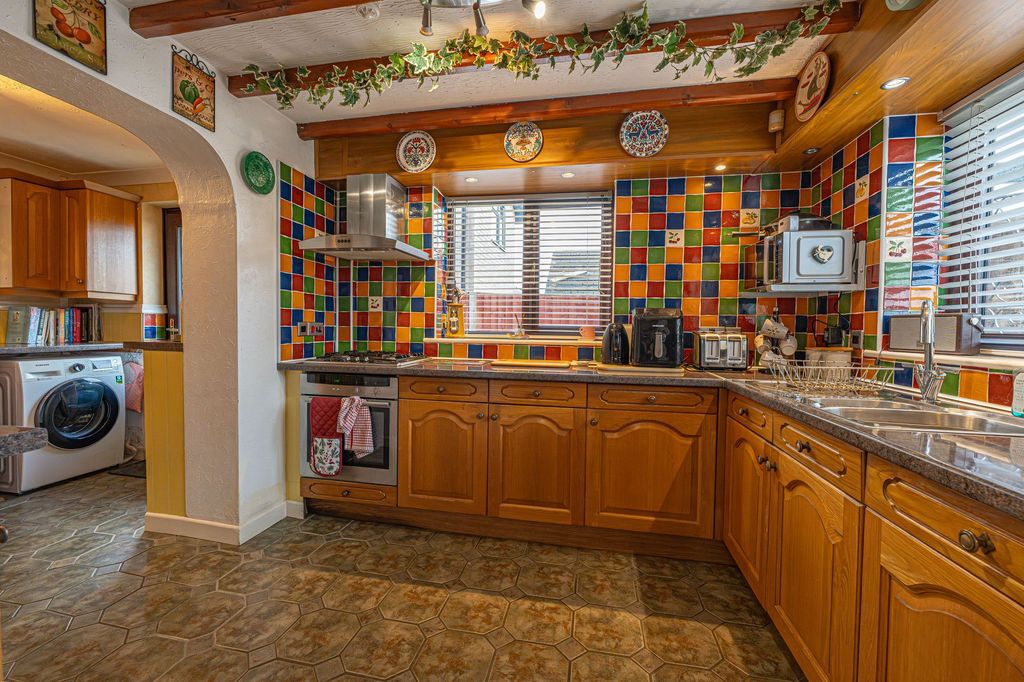 Additional image 5 of 4 bed detached house for saleAlder Close, New Inn NP4