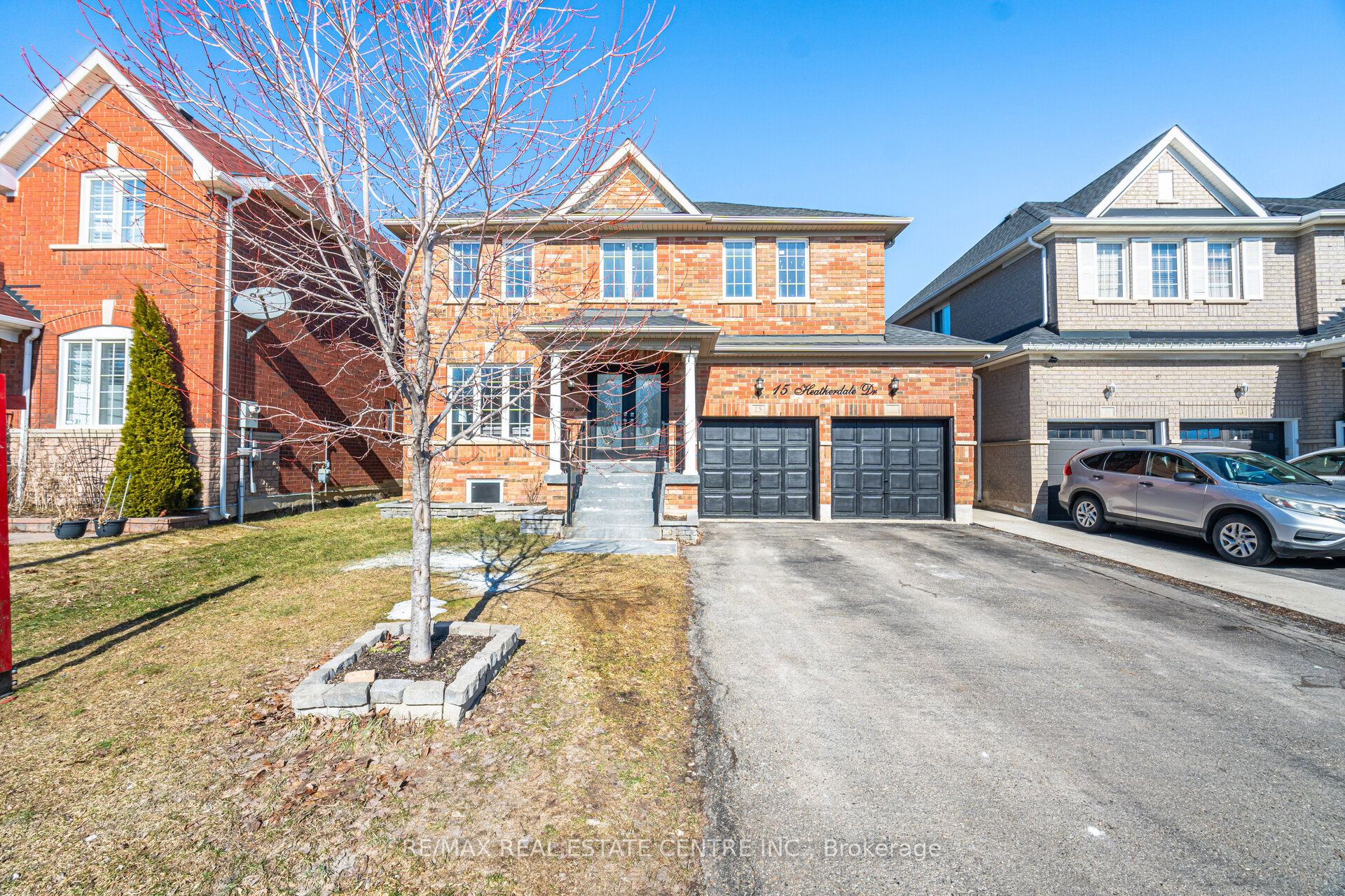 15 Heatherdale Drive, Brampton, ON, L7A 2H6