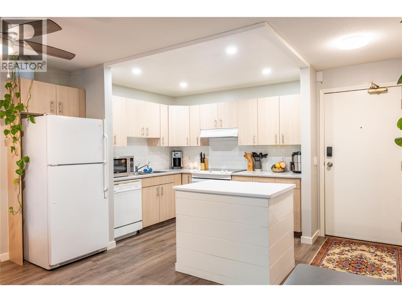 Additional image 4 of 304-240 Hollywood Road North, Kelowna, BC, V1X6Y9
