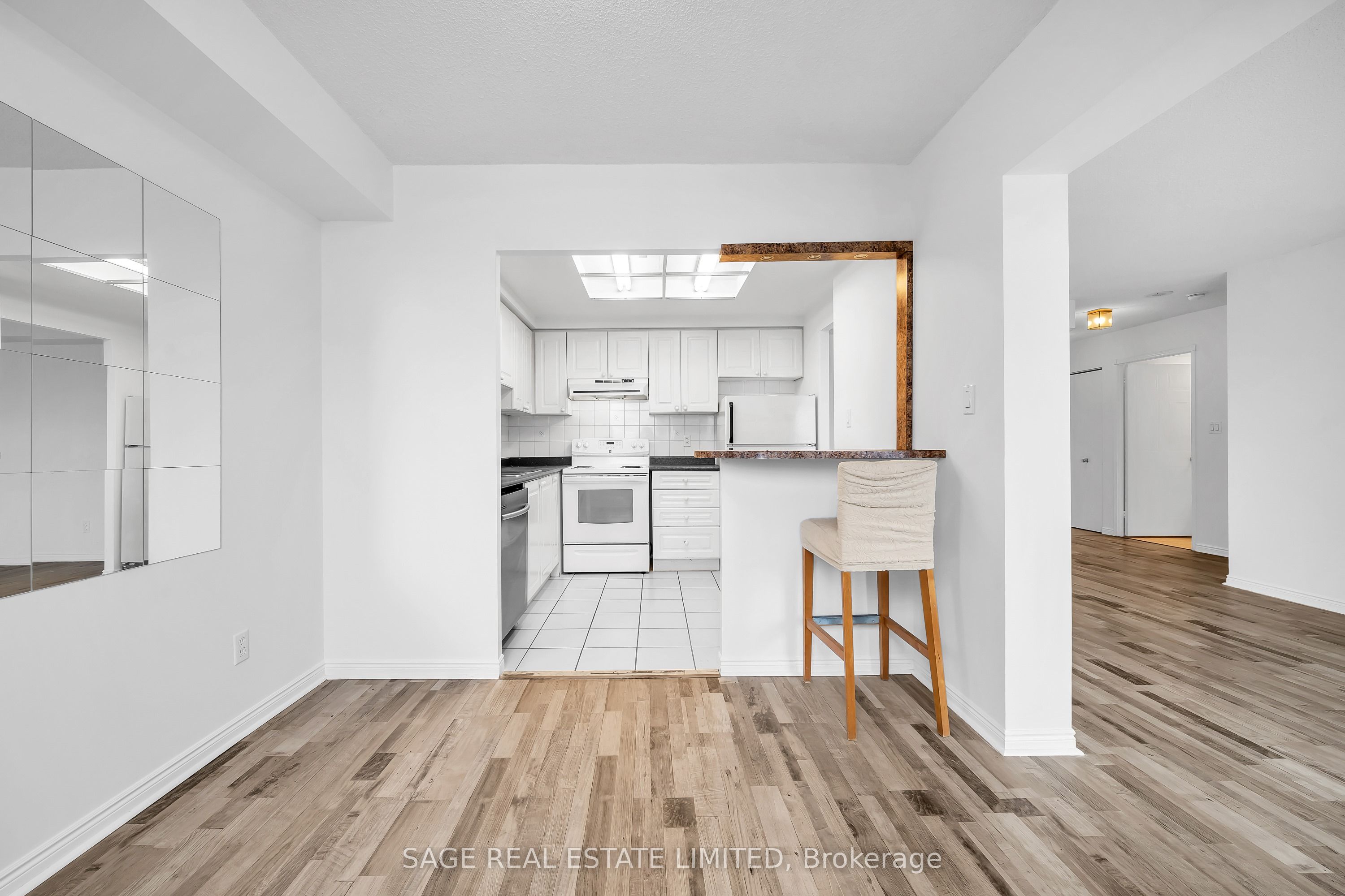 Additional image 6 of 1016-135 Hillcrest Avenue, Mississauga, ON, L5B 4B1