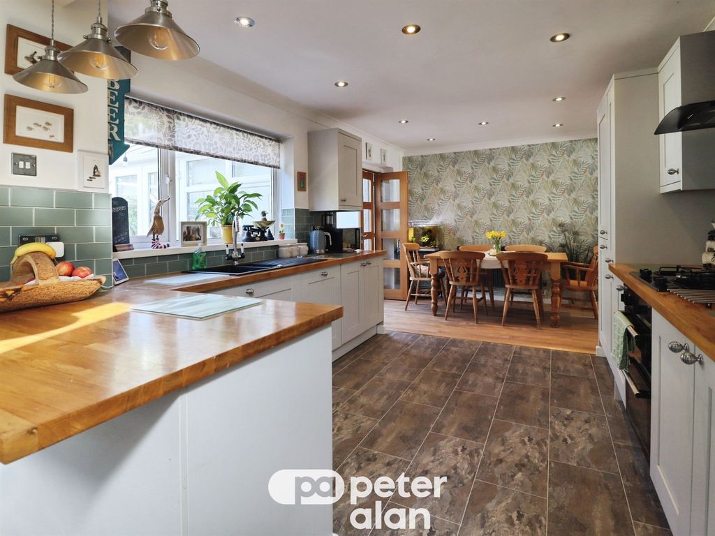 Additional image 5 of 3 bed detached house for salePine Tree Close, Radyr, Cardiff CF15
