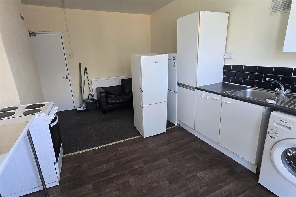 Additional image 8 of 6 bed property for saleClaude Road, Roath, Cardiff CF24