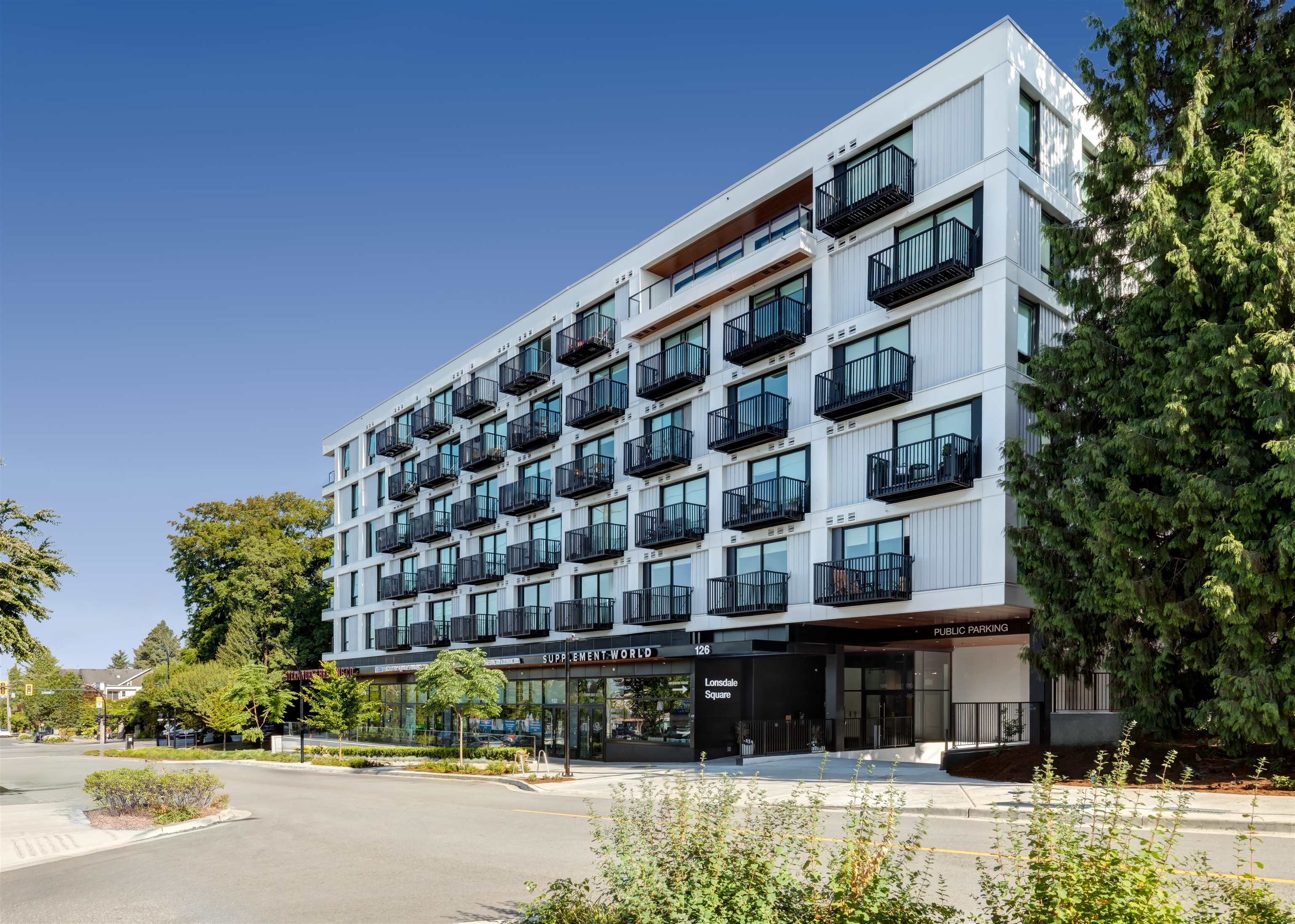 Additional image 2 of 522-126 21st St E Street, North Vancouver, BC, V7L 0J2