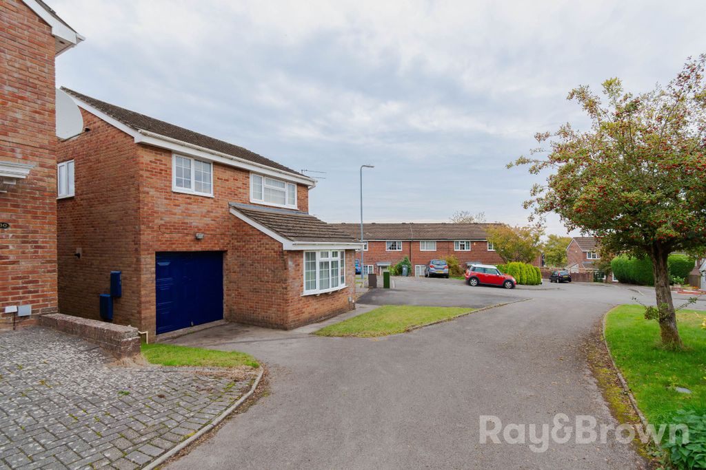 Additional image 5 of 4 bed detached house for saleSundew Close, Cardiff CF5