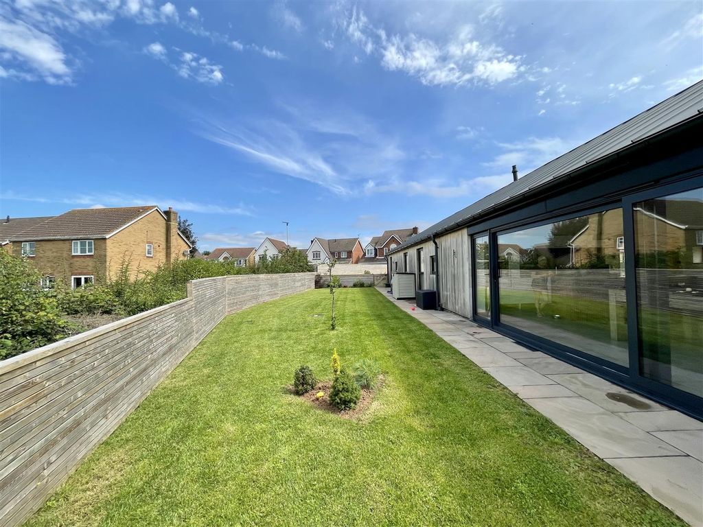 Additional image 31 of 3 bed detached bungalow for saleStarling Close, Rogiet, Caldicot NP26