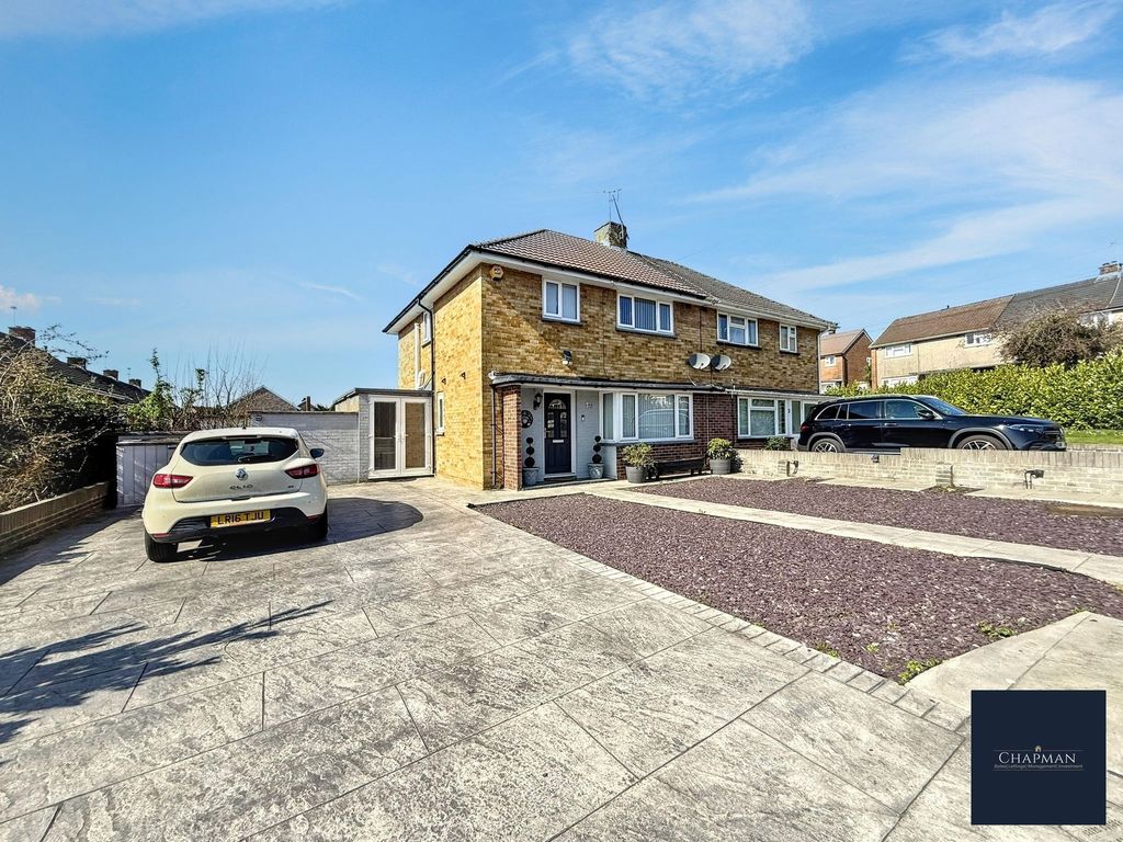 3 bed semi-detached house for saleBraunton Crescent, Llanrumney CF3