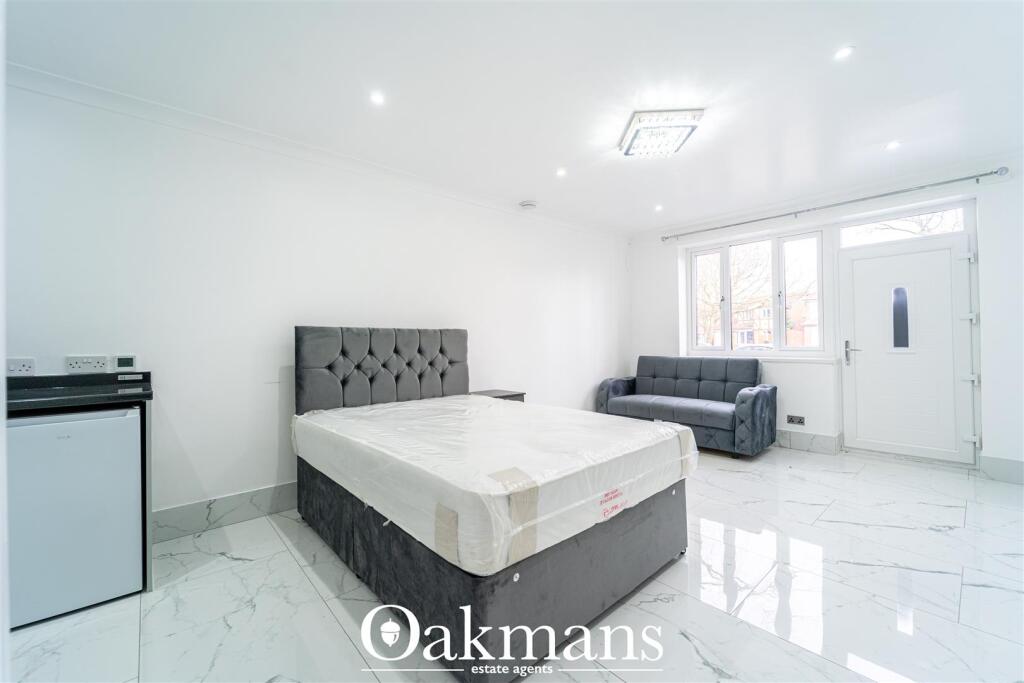 Robin Hood Lane, Birmingham, B28 photo 4