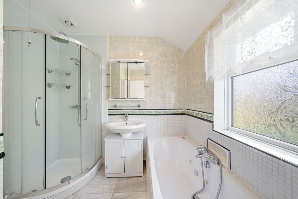 Additional image 17 of 5 bed semi-detached house for saleLong Reach Road, Cambridge CB4