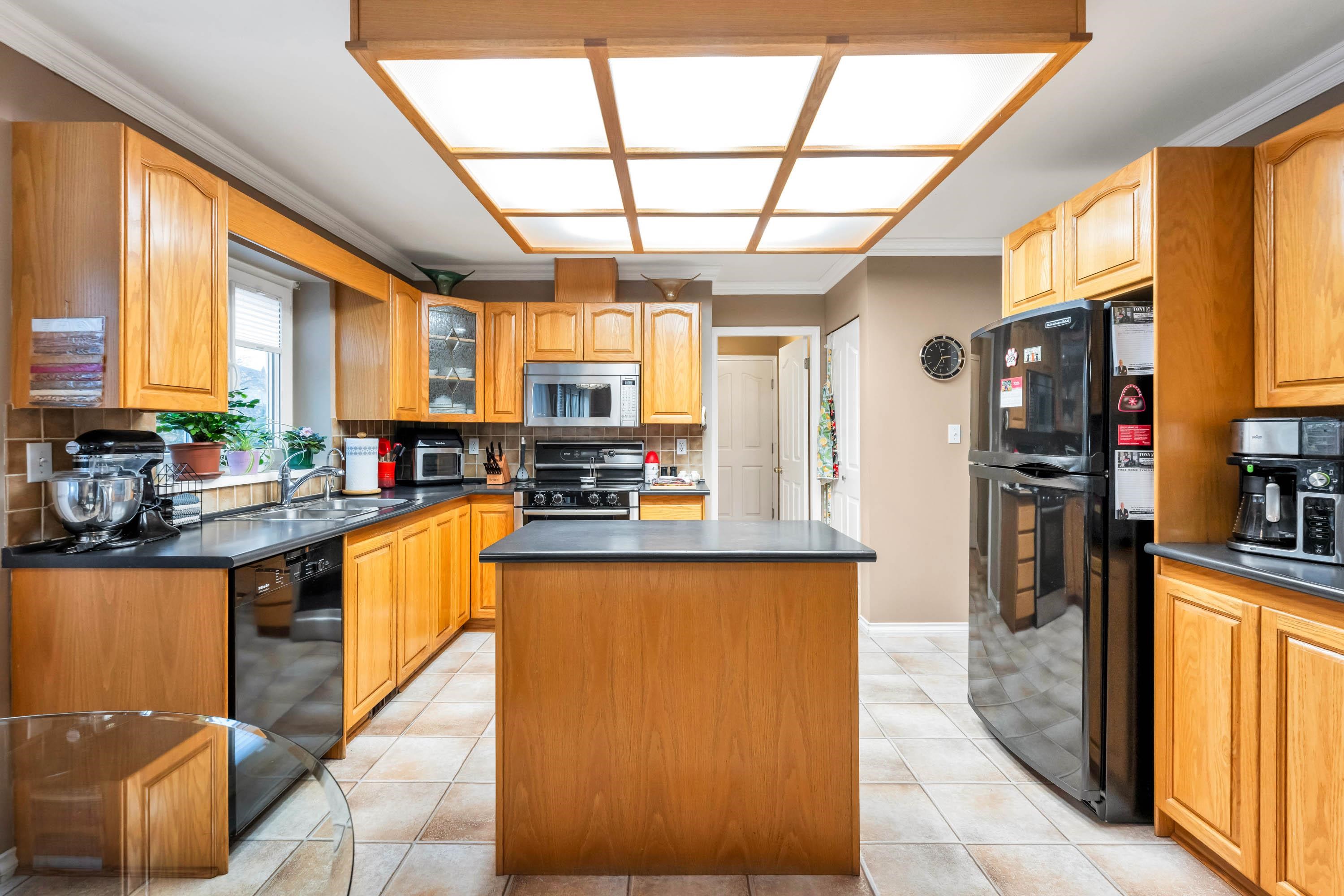 Additional image 5 of 5904 188 Street, Surrey, BC, V3S 7M1