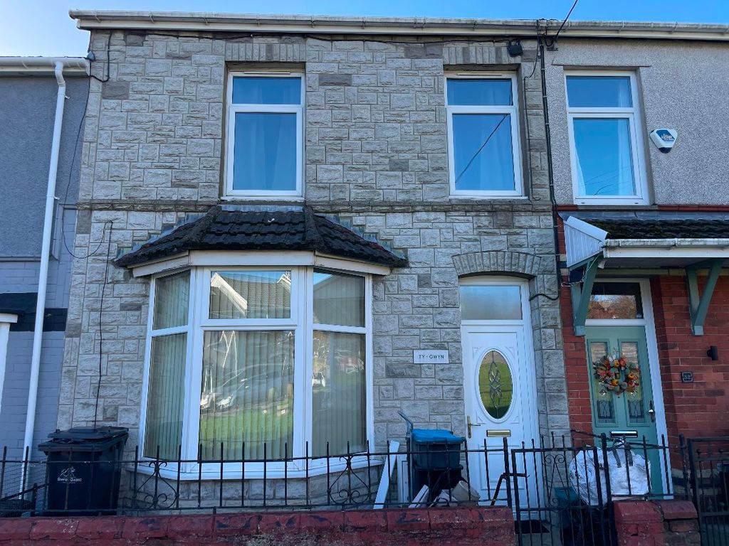 3 bed terraced house for saleVictoria Street, Abertillery NP13