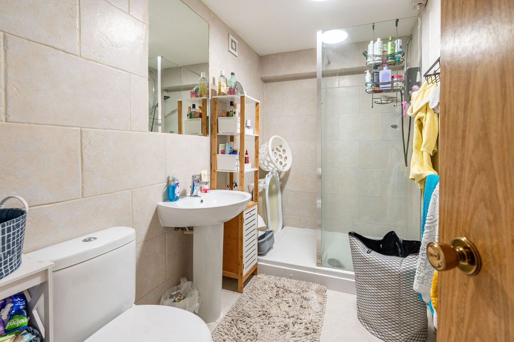 Additional image 12 of 2 bed flat for saleThe Crescent, Llandaff CF5