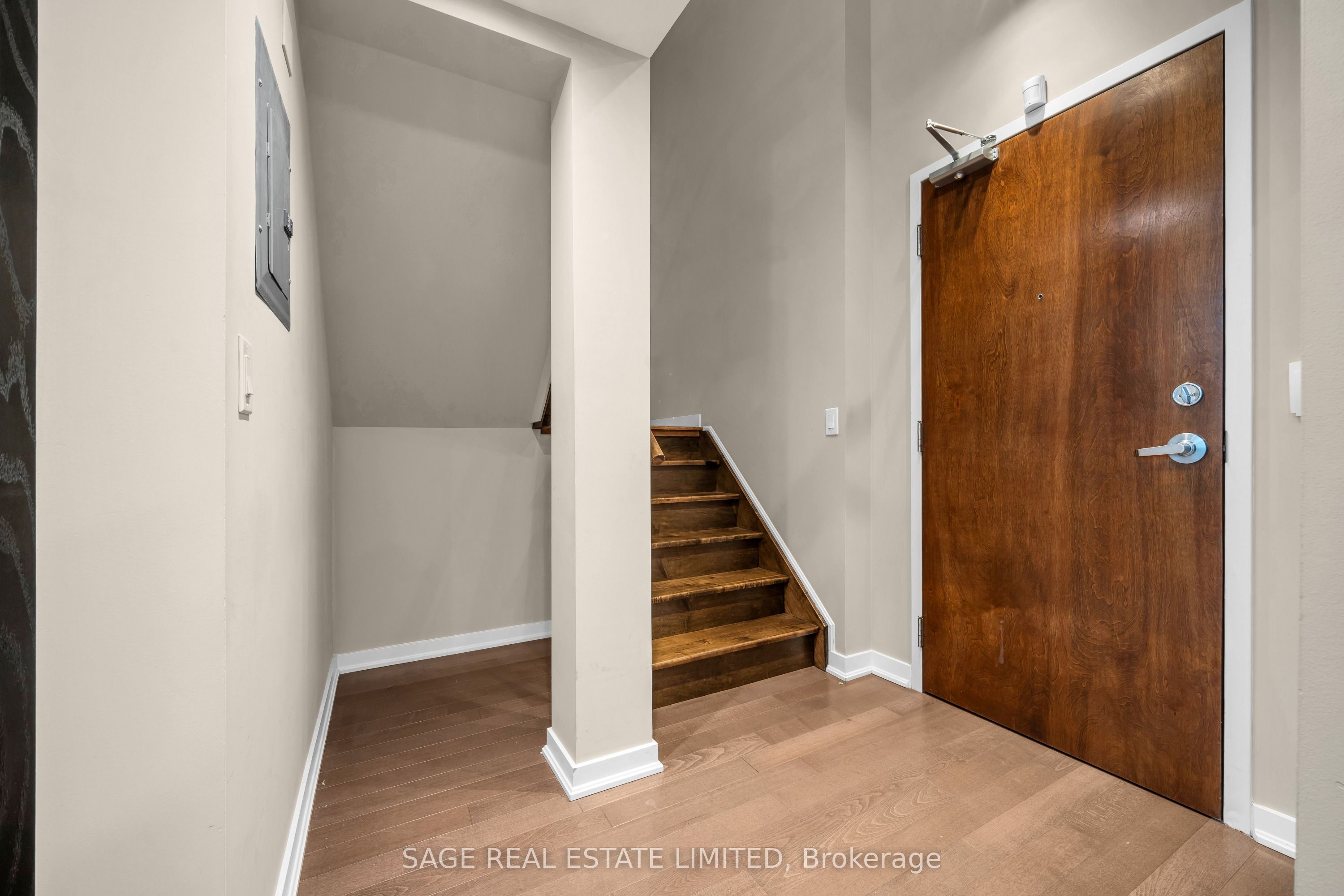 Additional image 5 of 803-2 Fieldway Road, Toronto, ON, M8Z 0B9