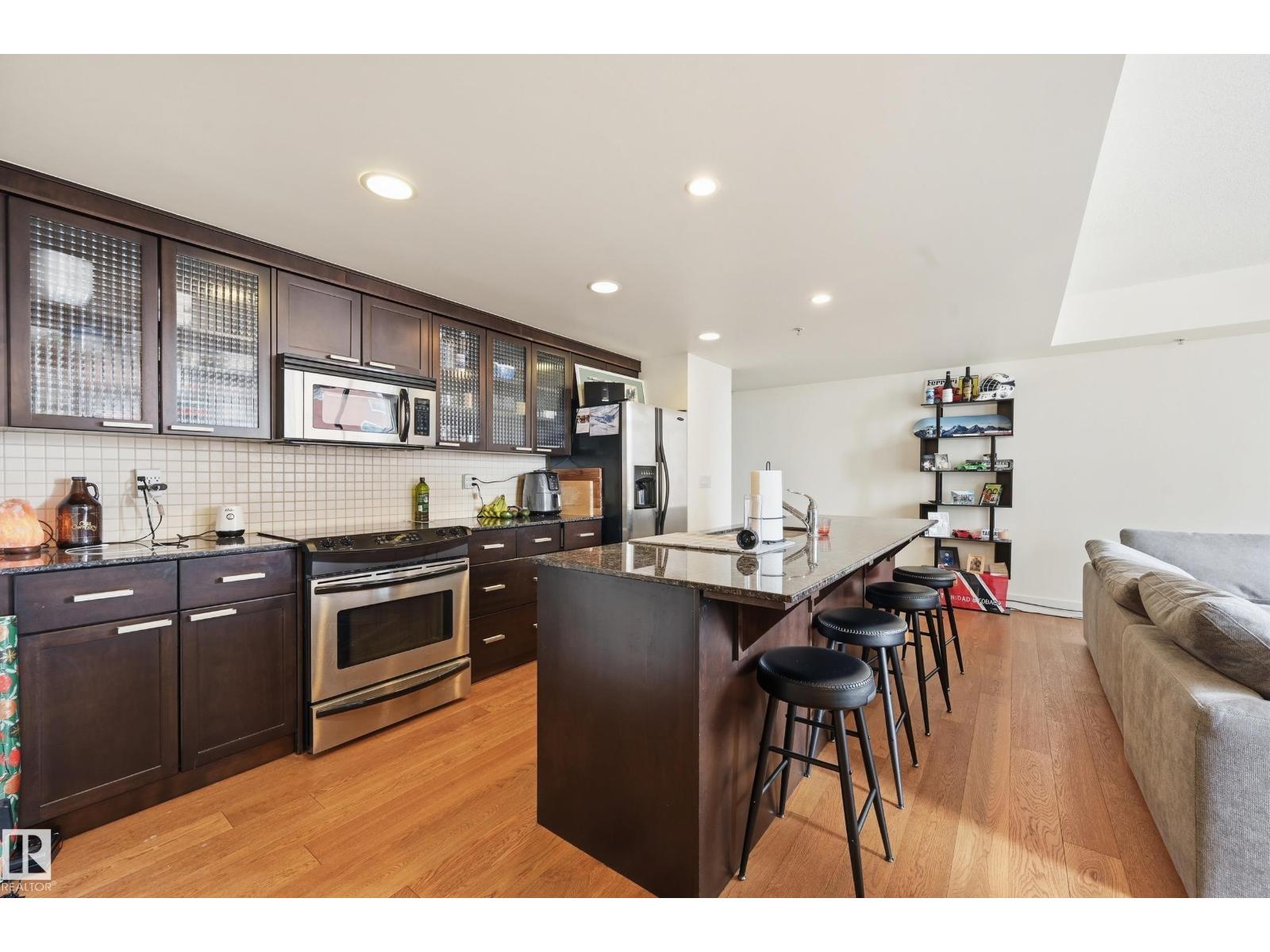 306-10028 119 Street NW, Edmonton, AB, T5K1Y8