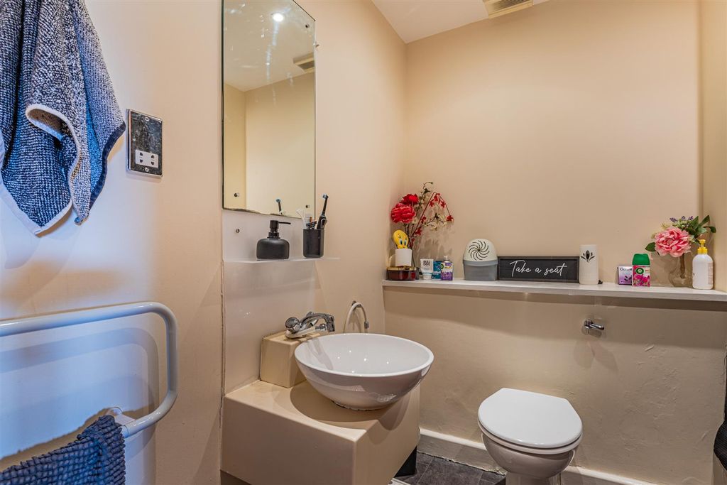 Additional image 10 of 2 bed flat for saleHenke Court, Atlantic Wharf, Cardiff Bay CF10