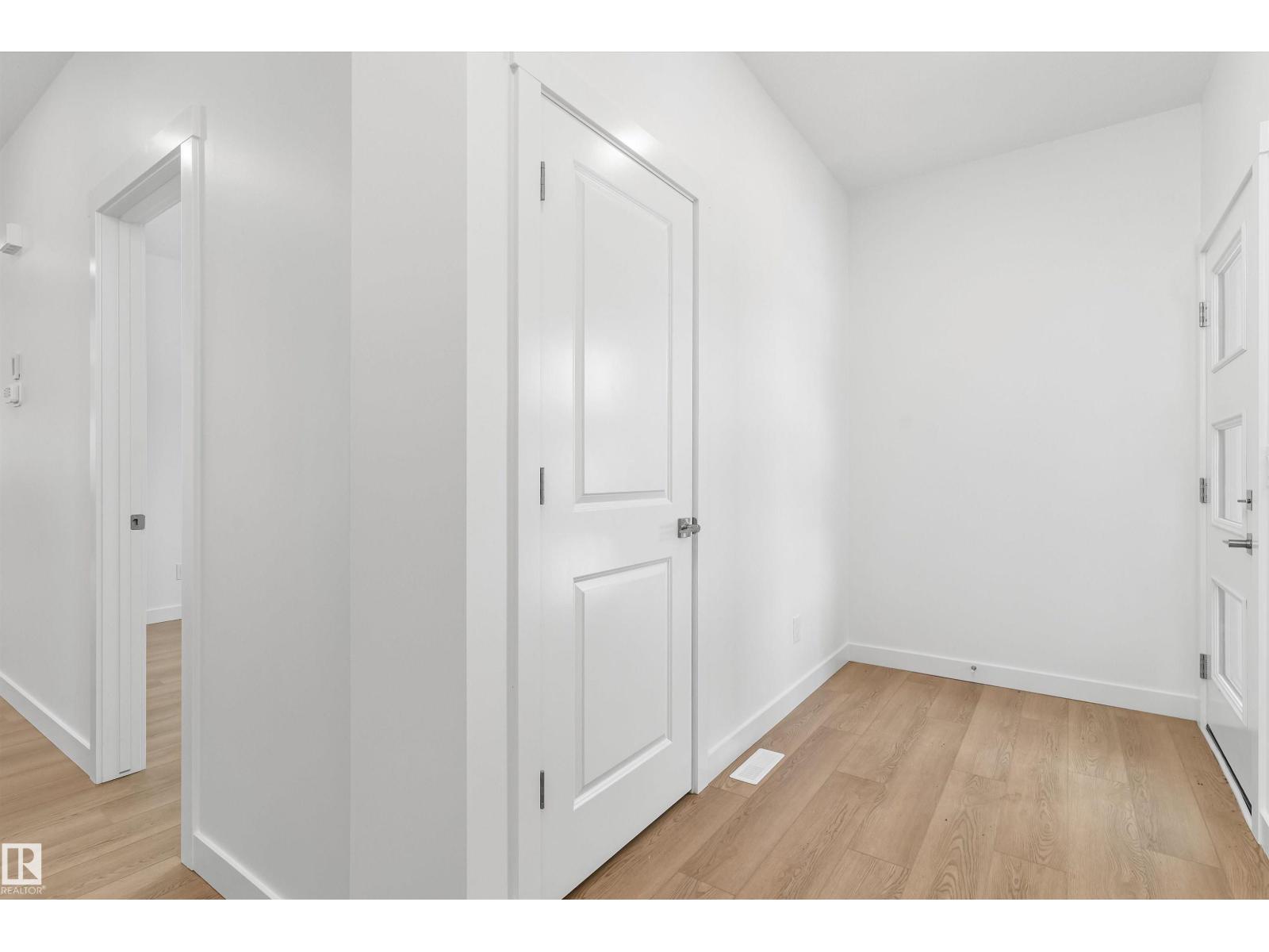 Additional image 3 of 2209 194a Street NW, Edmonton, AB, T6M3J3