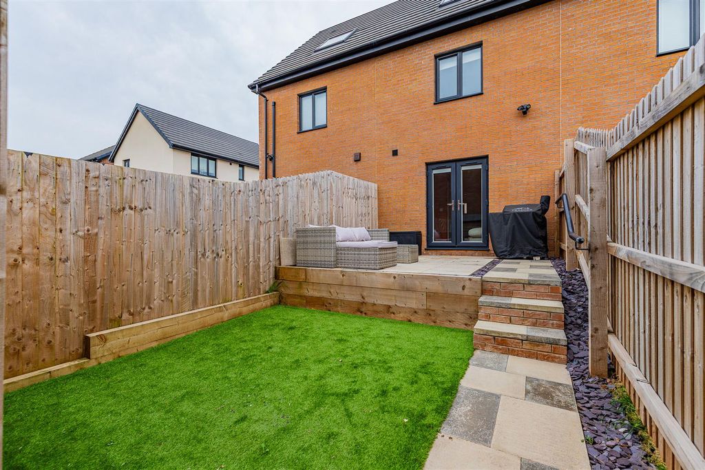 3 bed terraced house for saleGwern Gwynfael, Capel Llanilltern, Cardiff CF5