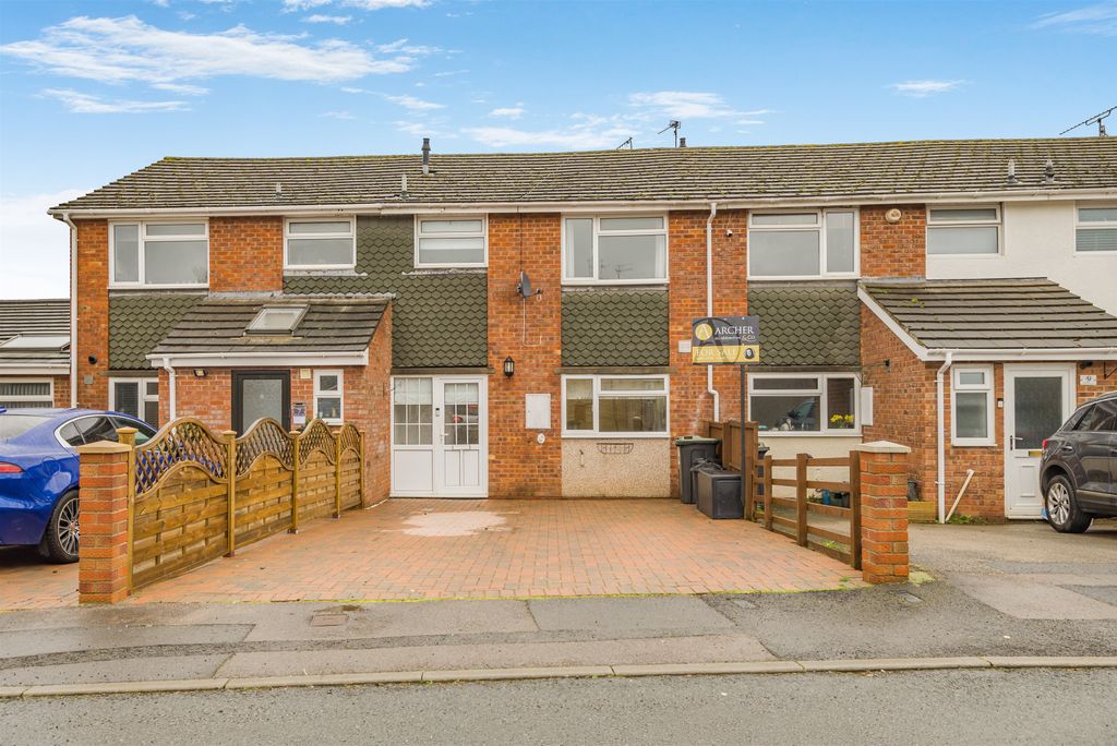 3 bed terraced house for saleWhitehill Close, Monmouth, Monmouthshire NP25