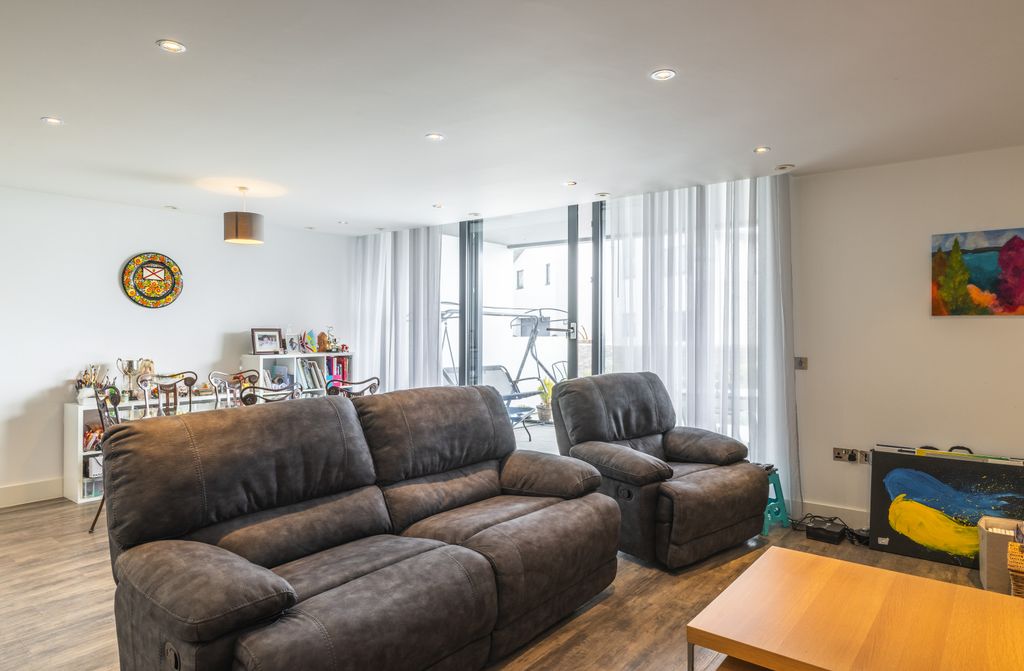 Additional image 10 of 2 bed flat for saleLa Rue Voisin, St. Brelade, Jersey JE3