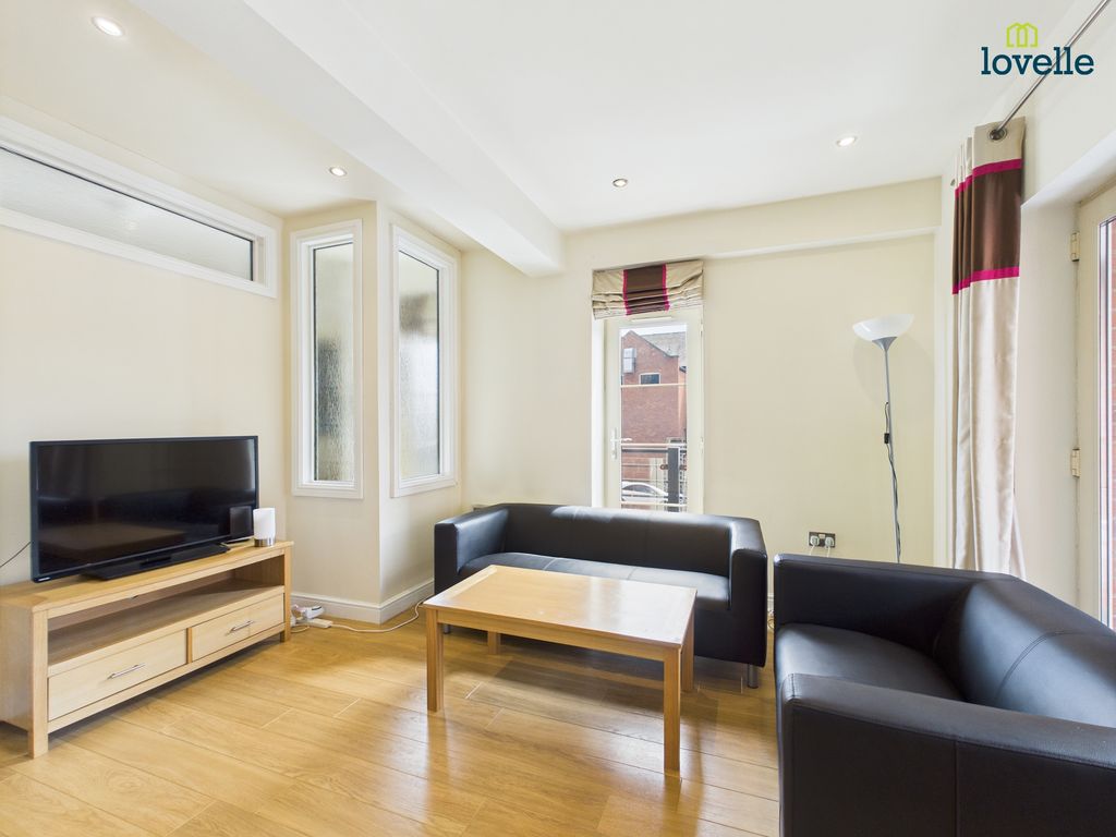 Additional image 5 of 4 bed flat for saleWesleyan Court, Lincoln LN2