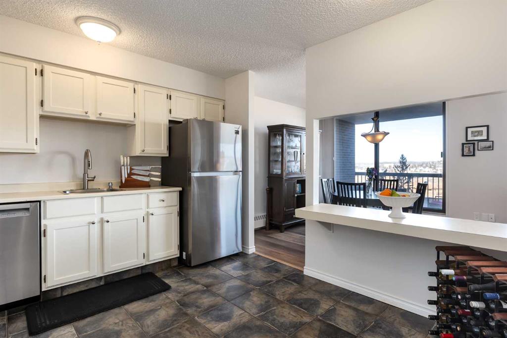 Additional image 5 of 605-80 Point Mckay Crescent NW, Calgary, AB, T3B 0L9
