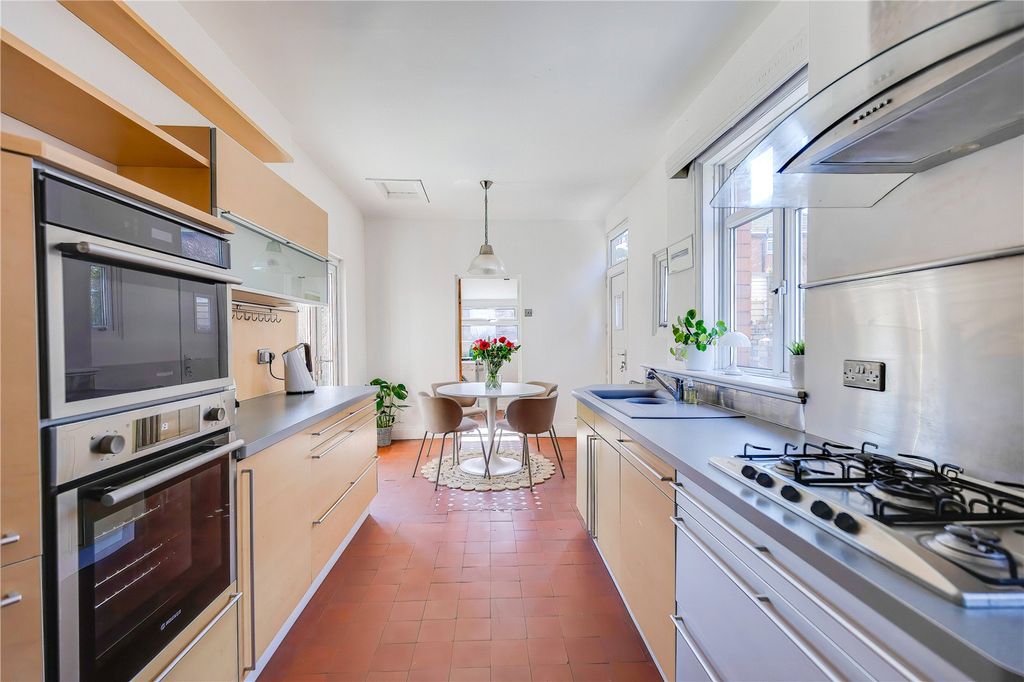 Additional image 13 of 3 bed semi-detached house for saleAlbany Road, Roath, Cardiff CF24