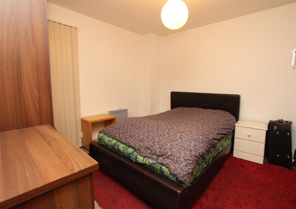 Additional image 5 of 1 bed flat for saleEcho Central One, Cross Green Lane LS9