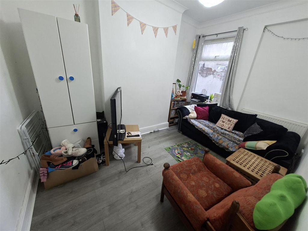 Additional image 4 of 4 bed property for saleHeathfield Place, Cardiff CF14
