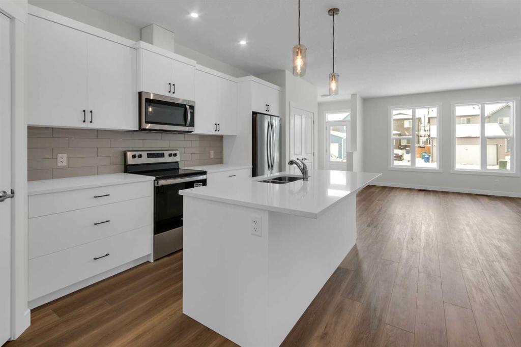 Additional image 5 of 1139 Chinook Winds Circle SW, Airdrie, AB, T4B 5S7