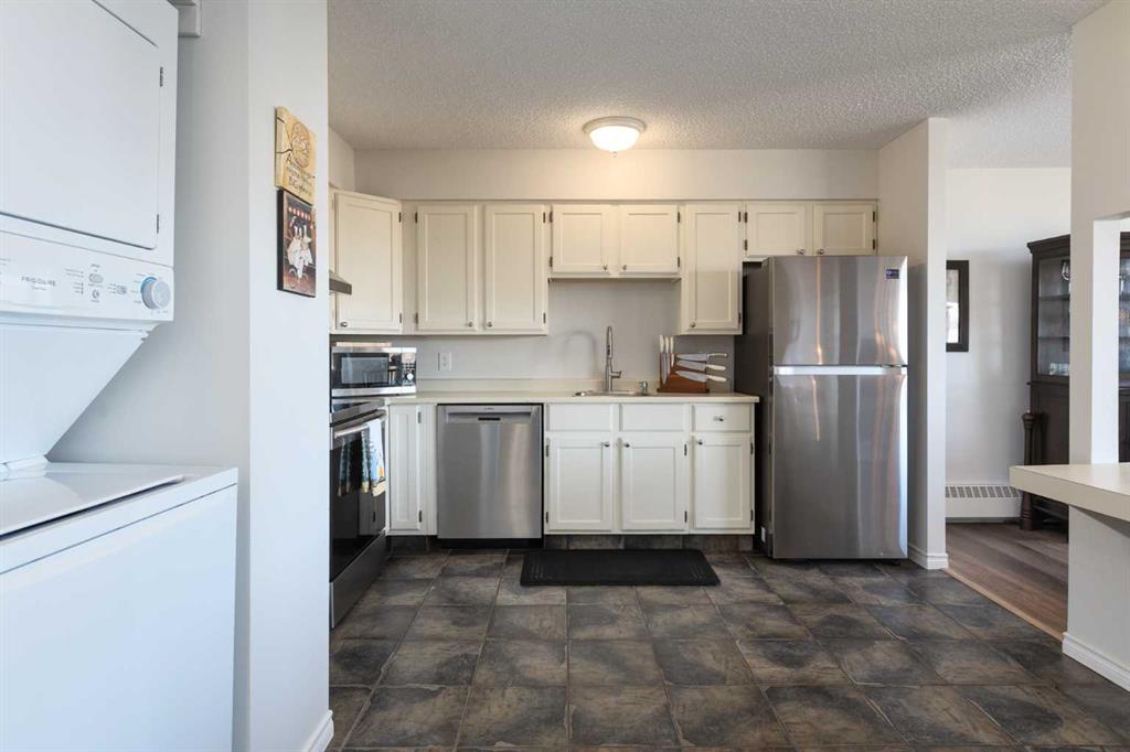 Additional image 4 of 605-80 Point Mckay Crescent NW, Calgary, AB, T3B 0L9