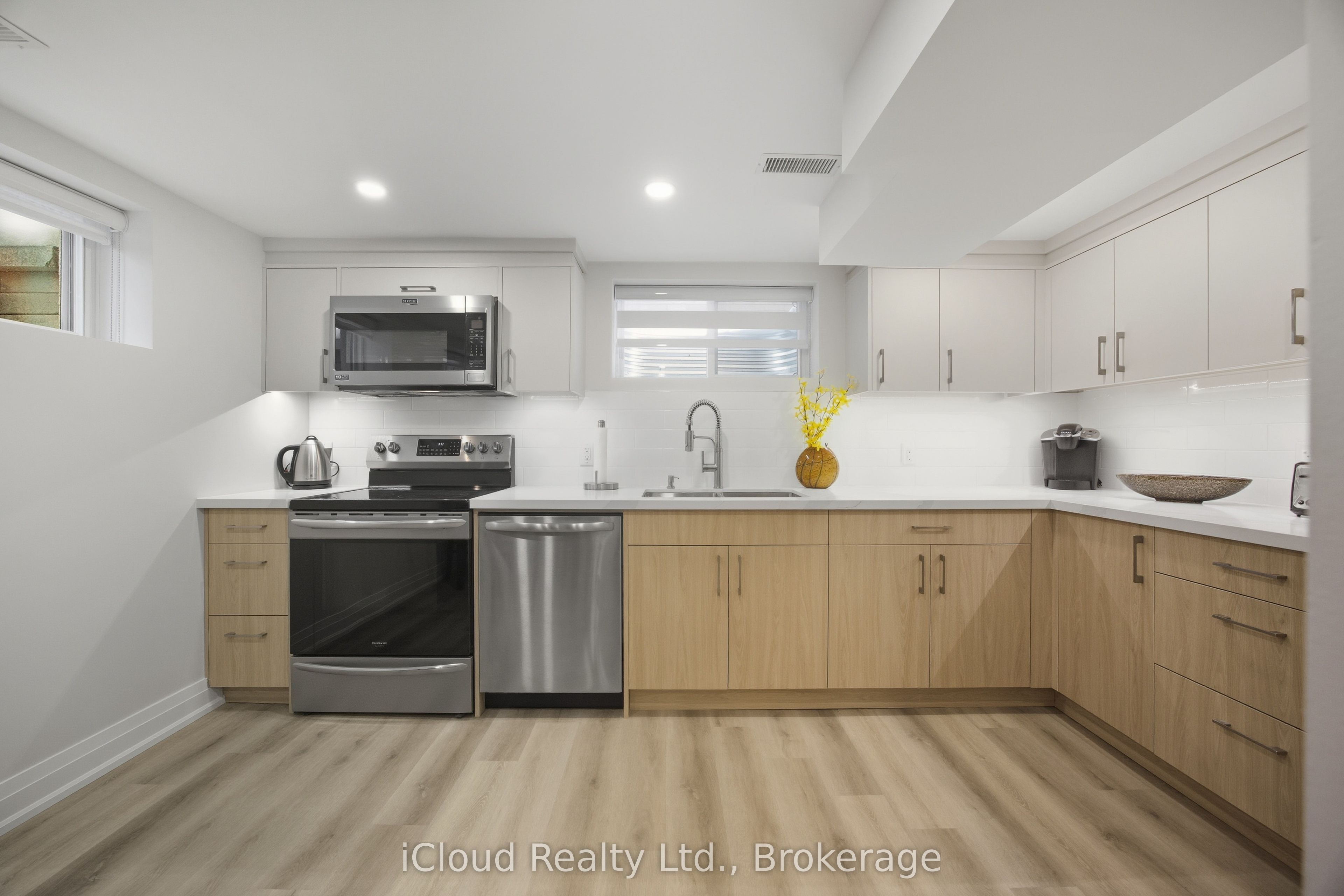 Additional image 3 of B-23 Swanhurst Boulevard, Mississauga, ON, L5N 1B6