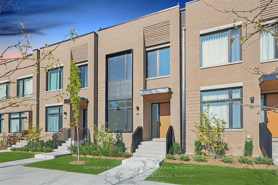 TH 85-60 Lou Parsons Way Drive, Mississauga, ON, L5H 0B2