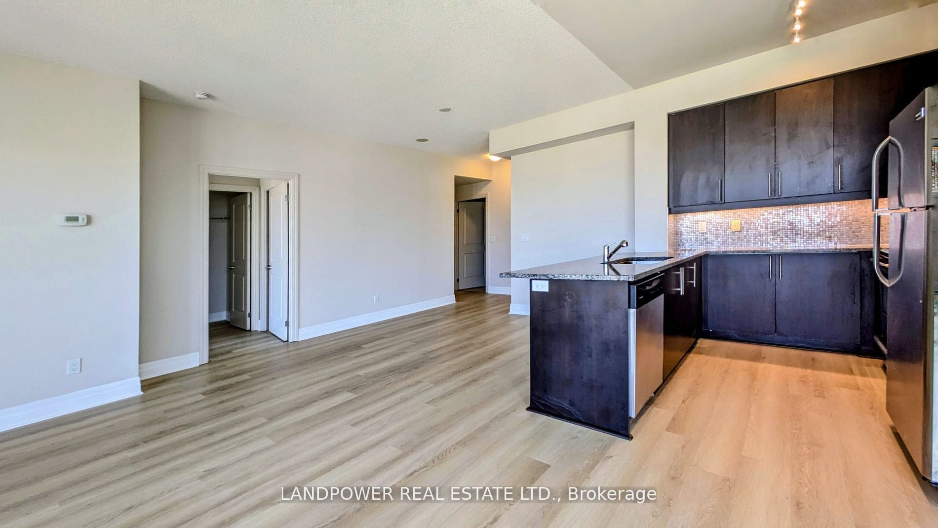 415-8130 Birchmount Road, Markham, ON, L6G 0E4 photo 4