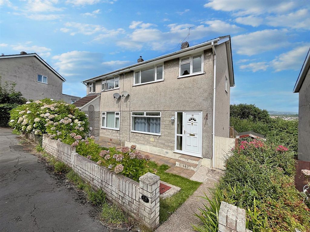 3 bed semi-detached house for saleRussell Close, Bassaleg, Newport NP10