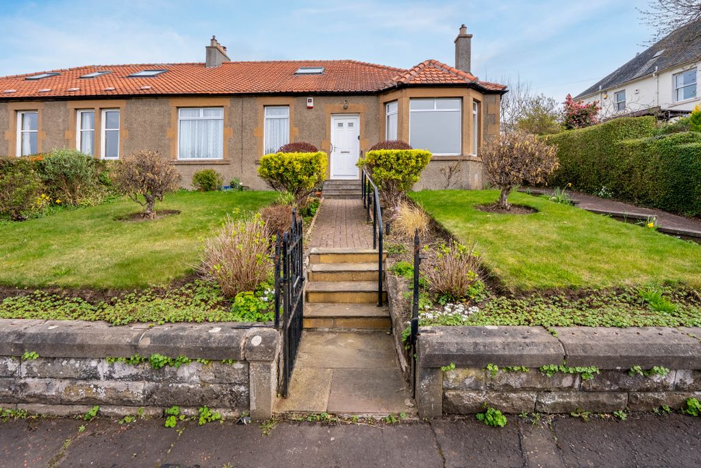 3 bed semi-detached bungalow for sale2 Riselaw Terrace, Braids, Edinburgh EH10