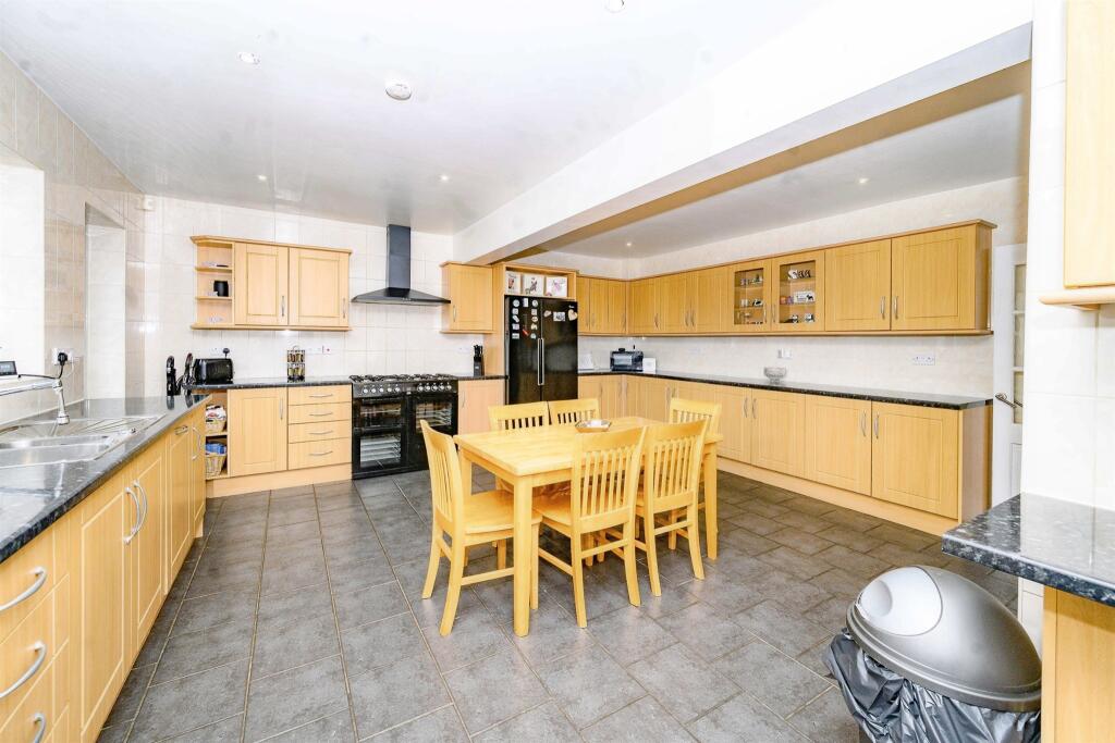 Additional image 2 of Cecil Crescent, Hatfield