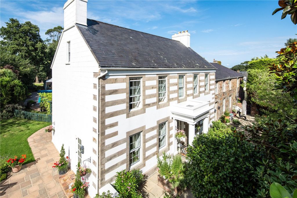 Additional image 2 of 5 bed detached house for saleRue Du Marais A La Cocque, Grouville, Jersey JE3