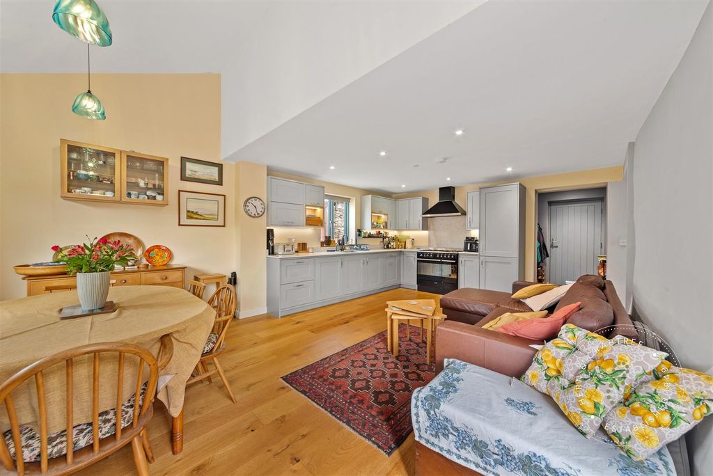 Additional image 5 of 3 bed end terrace house for saleThe Farmhouse, Great House Farm, St Fagans, Cardiff CF5