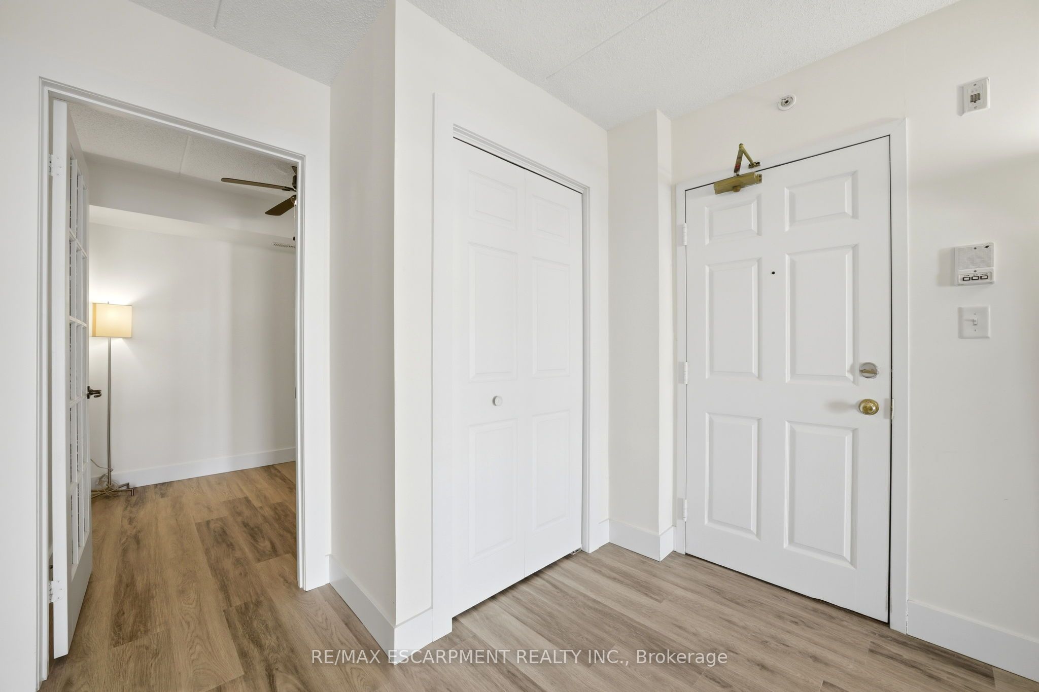 Additional image 6 of 308-1411 Walkers Line, Burlington, ON, L7M 4P5