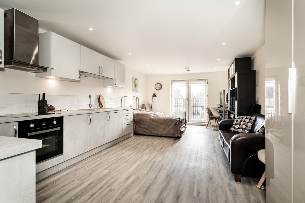 Additional image 2 of Studio for saleLovel House, Milton Road, Cambridge, Cambridgeshire CB4