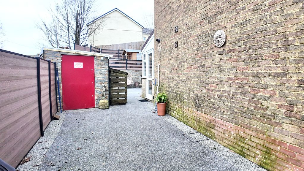 Additional image 27 of 3 bed semi-detached house for saleElmwood Grove, Georgetown NP22